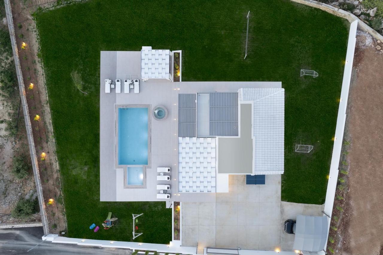 Alma Villa, 2000M2 Luxury Living, By Thinkvilla Angeliana  Exteriör bild