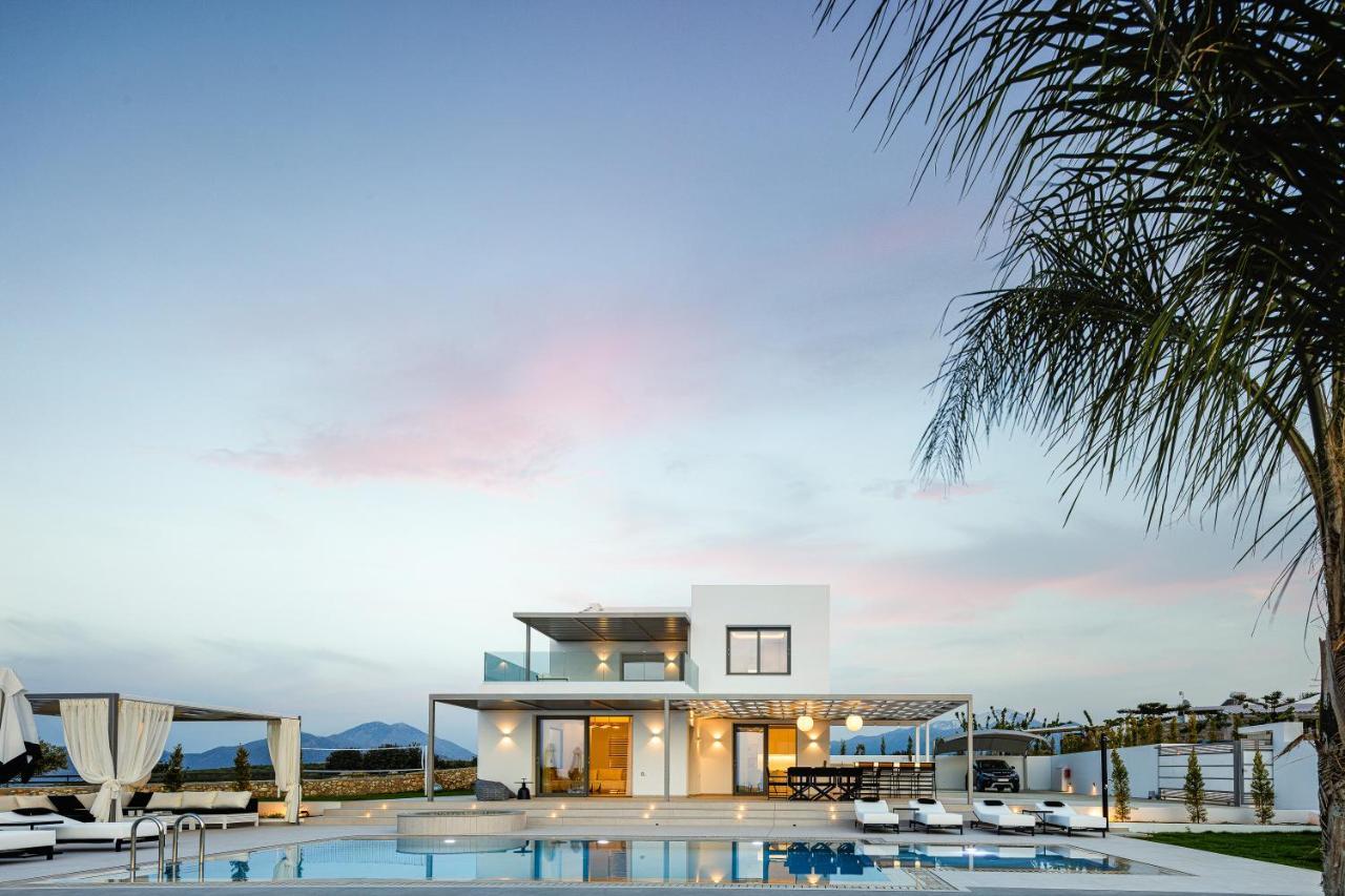 Alma Villa, 2000M2 Luxury Living, By Thinkvilla Angeliana  Exteriör bild