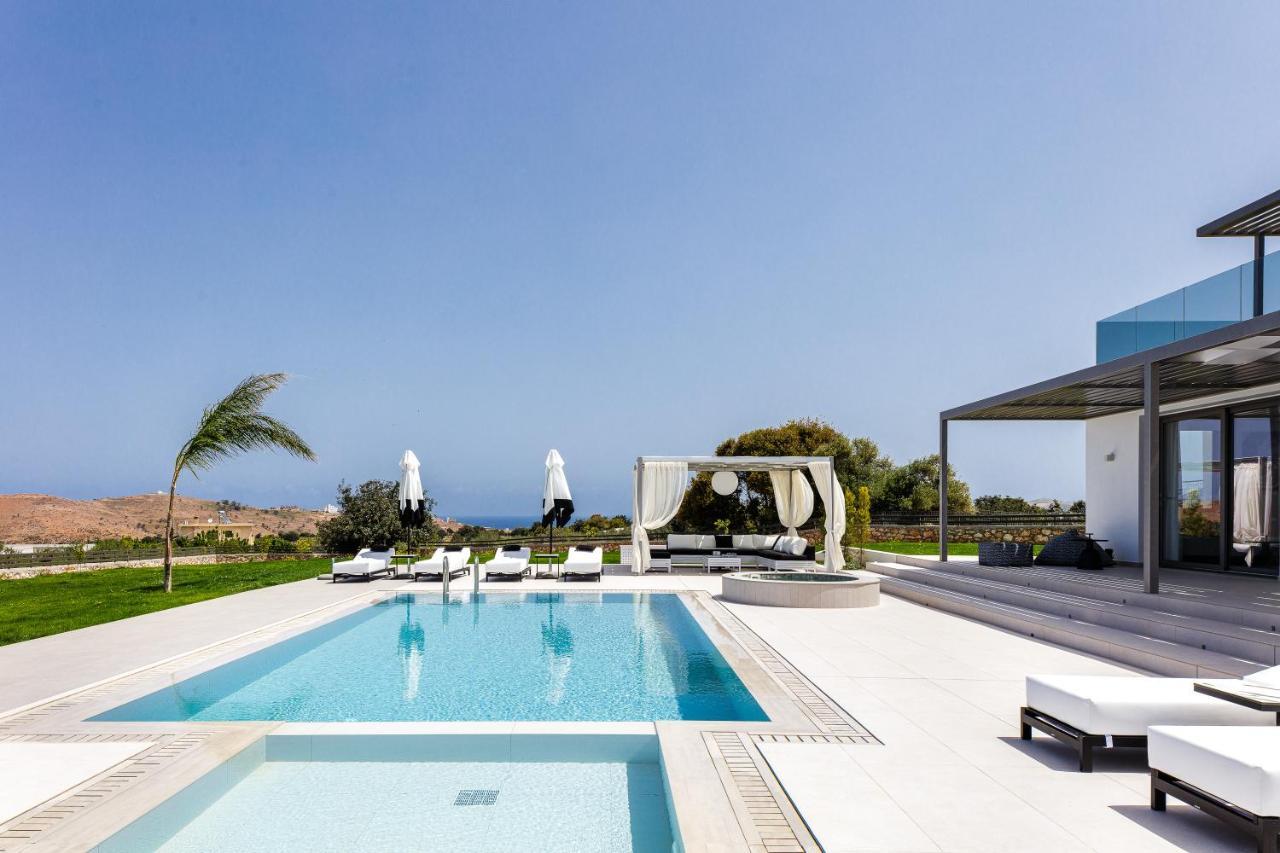 Alma Villa, 2000M2 Luxury Living, By Thinkvilla Angeliana  Exteriör bild