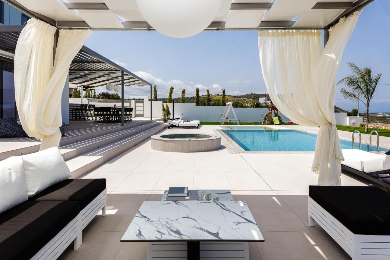 Alma Villa, 2000M2 Luxury Living, By Thinkvilla Angeliana  Exteriör bild