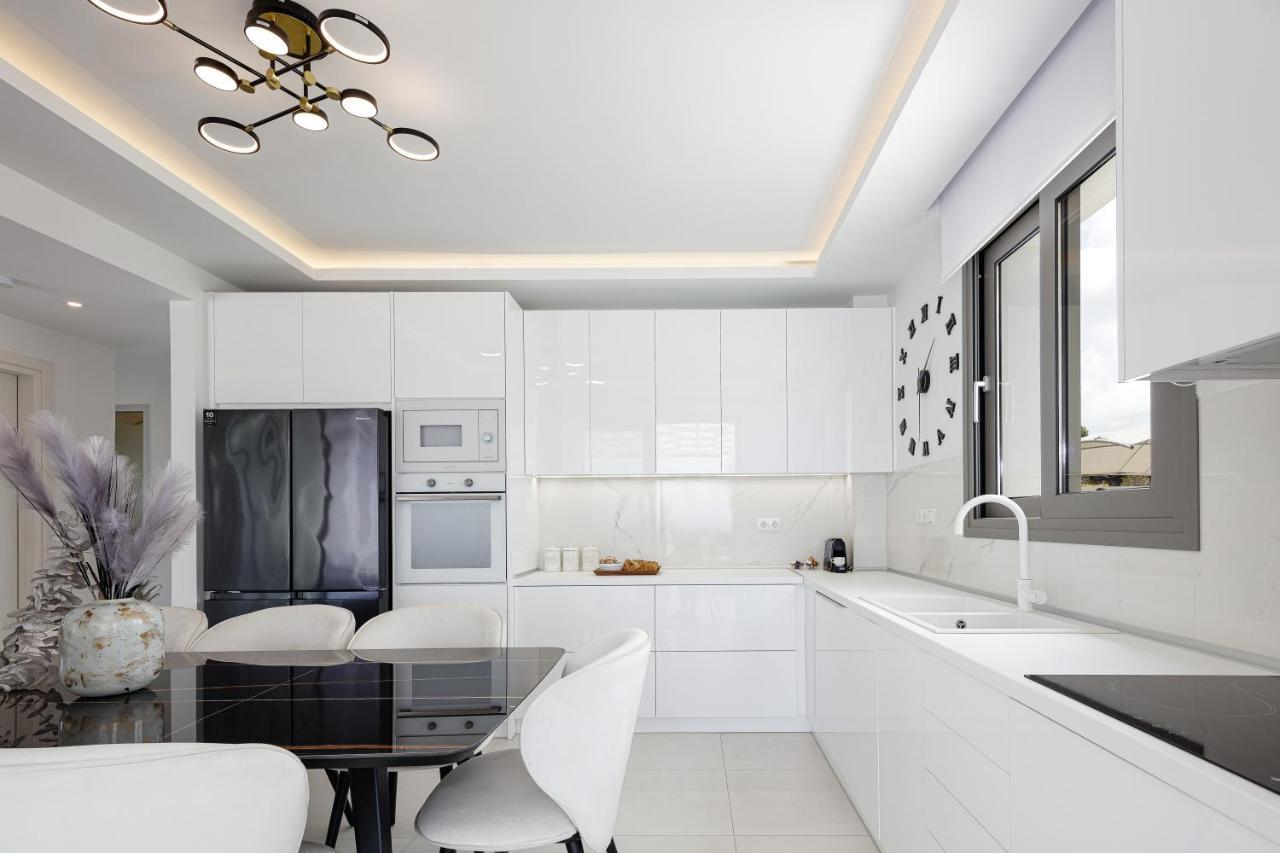 Alma Villa, 2000M2 Luxury Living, By Thinkvilla Angeliana  Exteriör bild