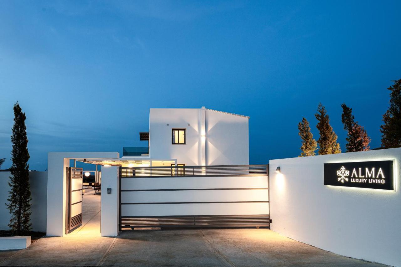 Alma Villa, 2000M2 Luxury Living, By Thinkvilla Angeliana  Exteriör bild