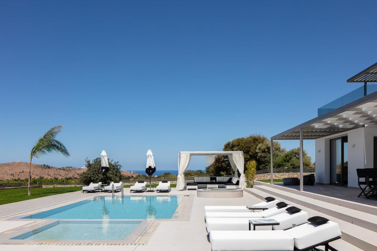 Alma Villa, 2000M2 Luxury Living, By Thinkvilla Angeliana  Exteriör bild