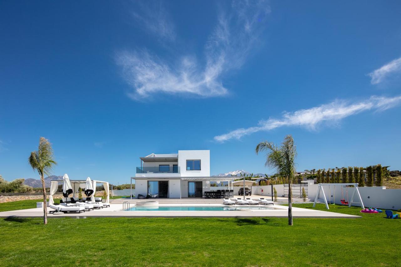 Alma Villa, 2000M2 Luxury Living, By Thinkvilla Angeliana  Exteriör bild