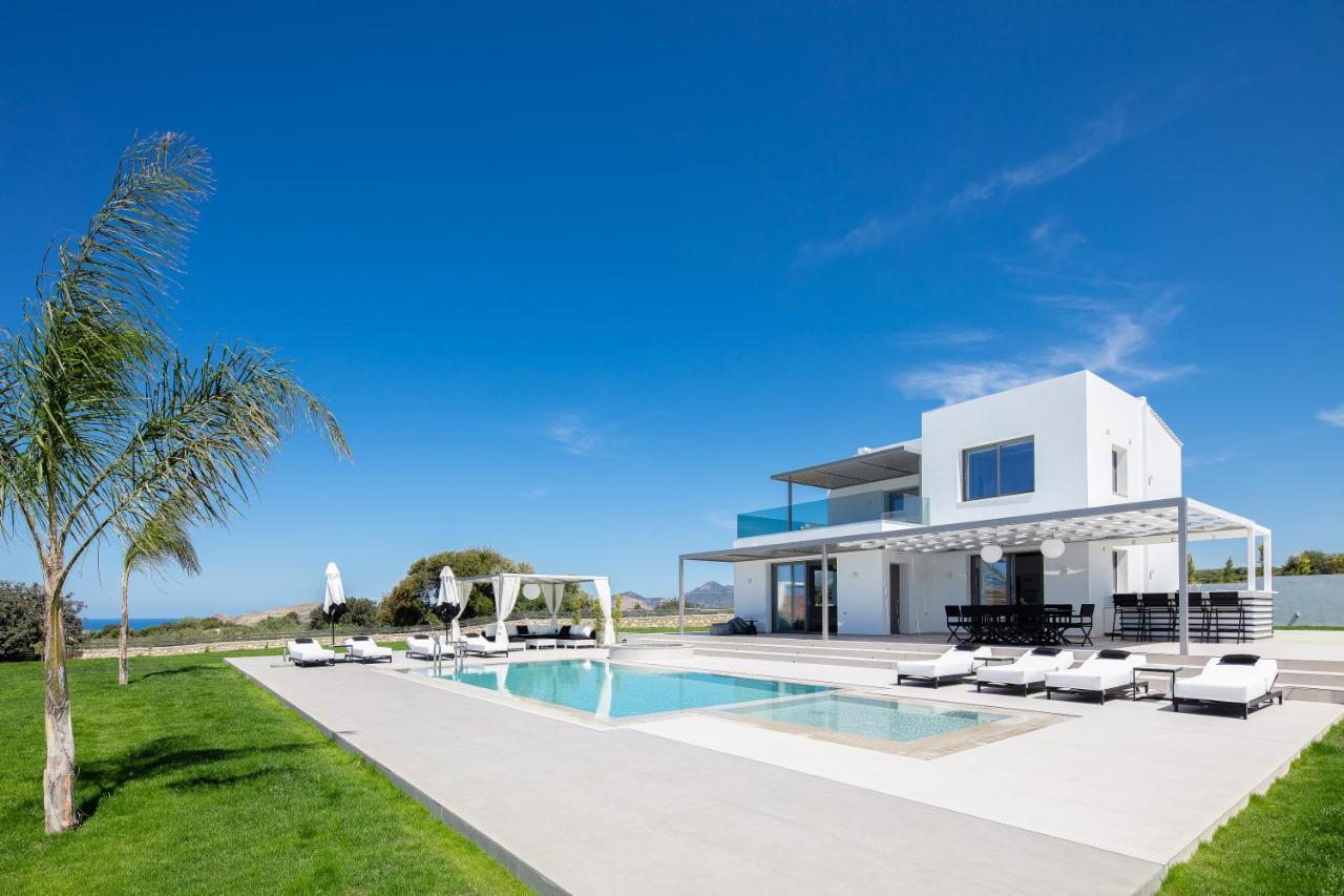 Alma Villa, 2000M2 Luxury Living, By Thinkvilla Angeliana  Exteriör bild